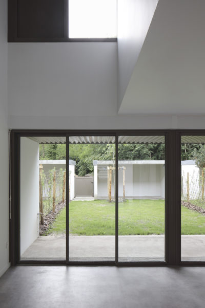 Verdelet séjour, terrasse, jardin, abri / Agnès Clotis