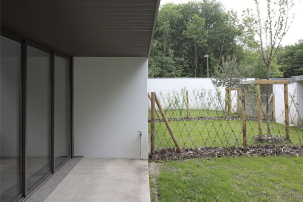 Verdelet terrasse protégée, jardin, haies végétales / Agnès Clotis