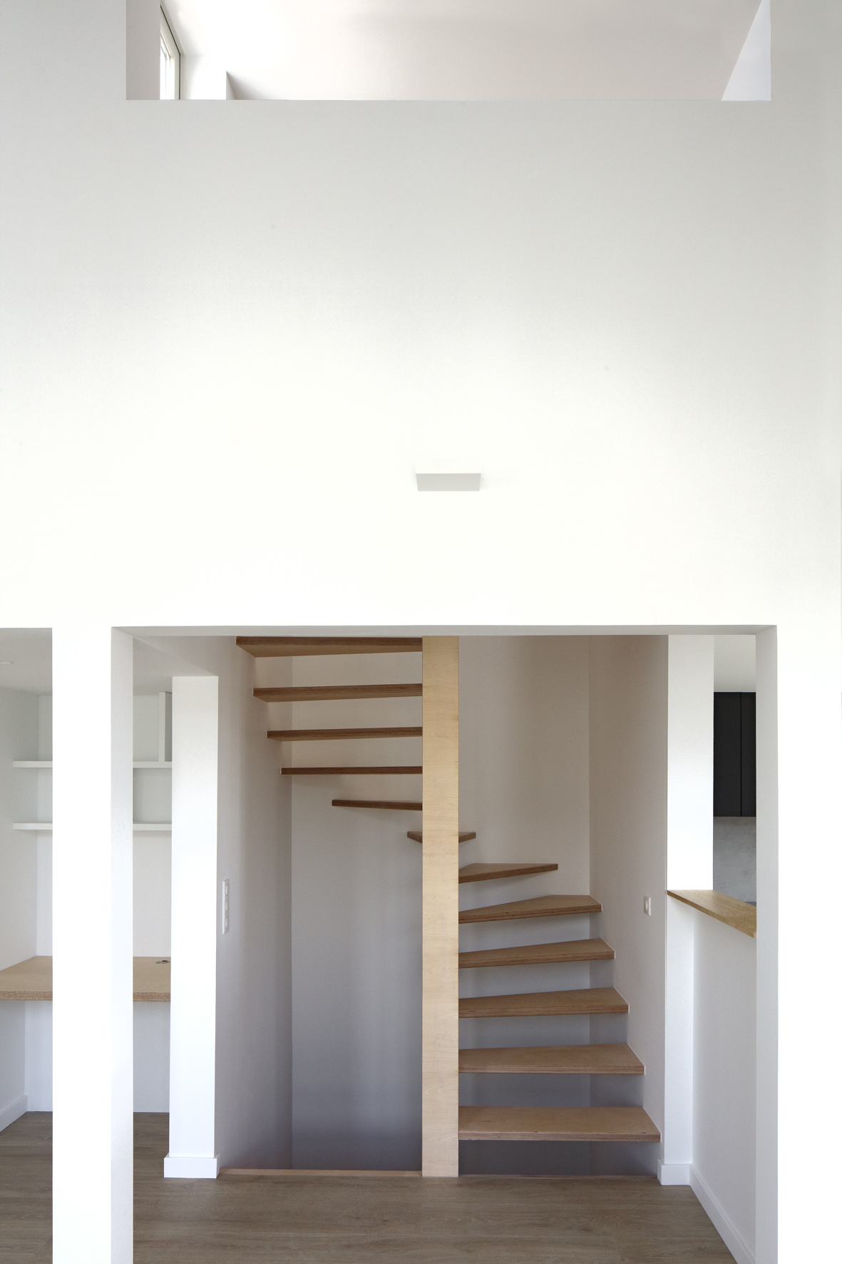 L'escalier / Agnès Clotis