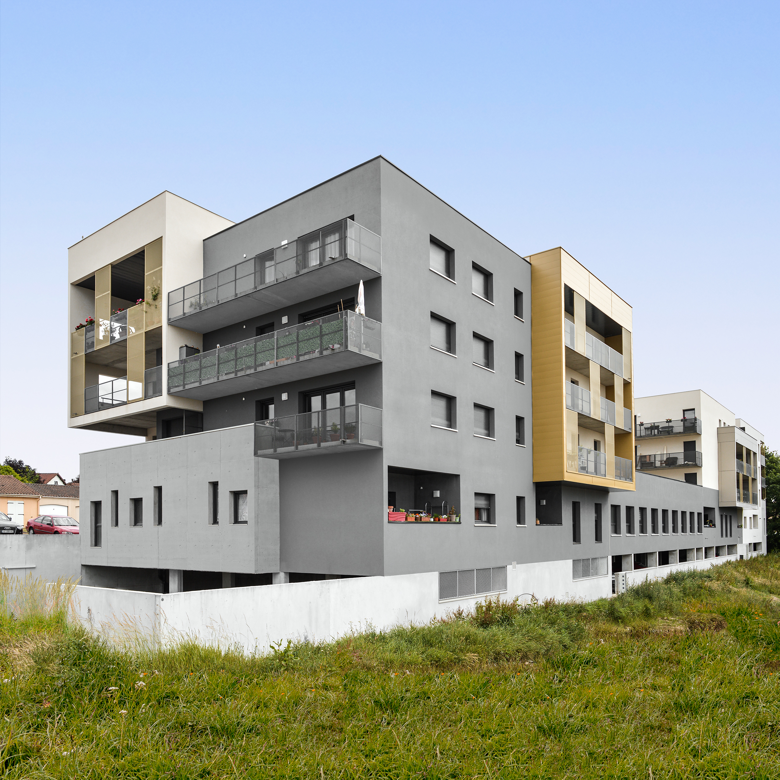 Pignon & façade arrière / HUB Architectes